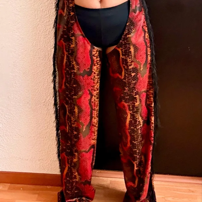 Lorena Canizales